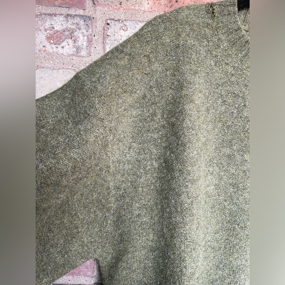 Pure Stuff 100% Wool Crewneck Sweater🖤 - Picture 3 of 12